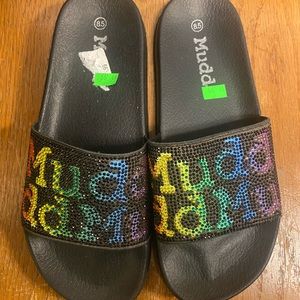 Multicolor mudd slides